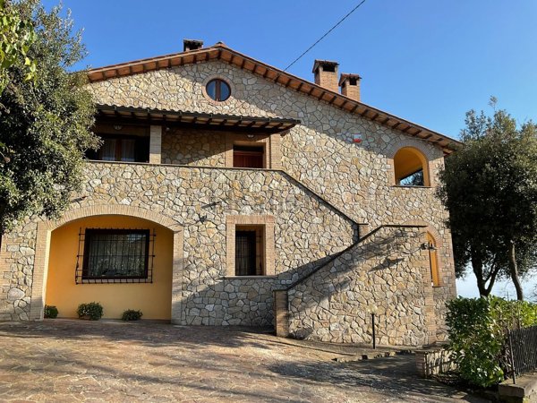 casa indipendente in vendita ad Orvieto in zona Colonnetta di Prodo