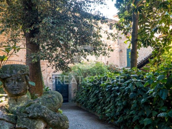 intera palazzina in vendita ad Orvieto