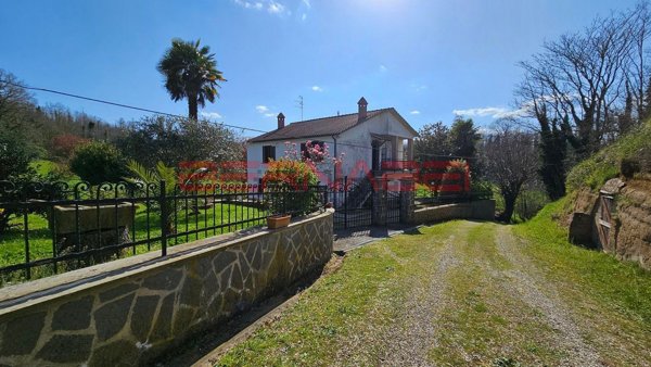 casa indipendente in vendita ad Orvieto in zona Torre San Severo