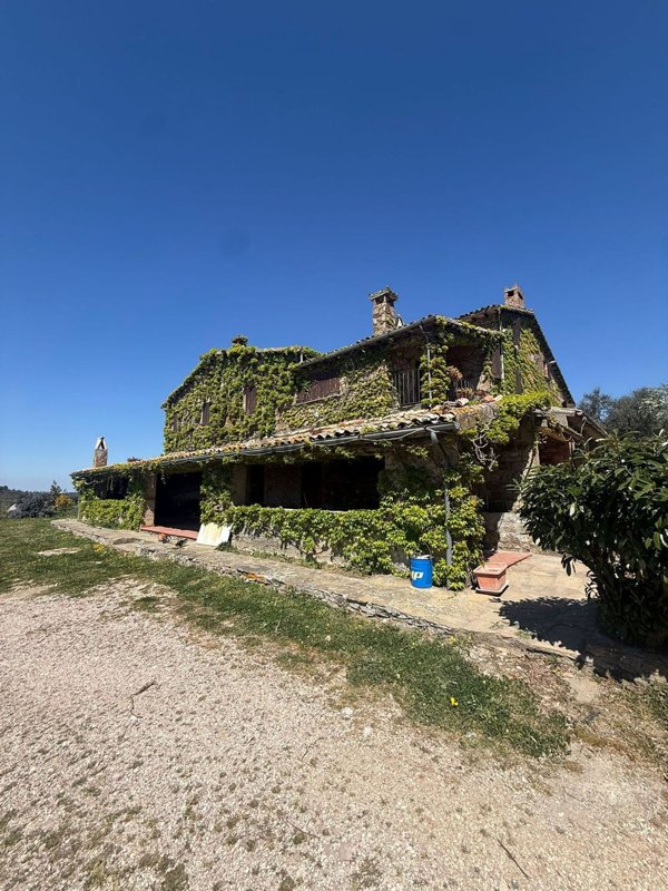 rudere in vendita ad Orvieto