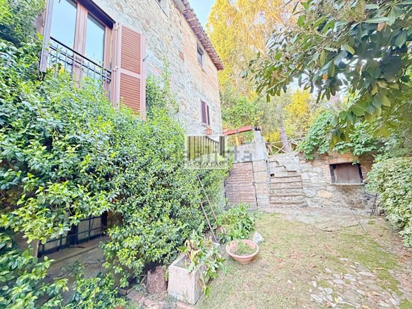 casale in vendita ad Orvieto in zona Ciconia