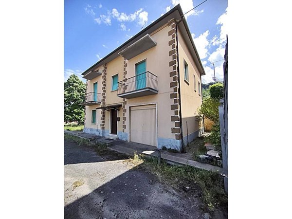 casa indipendente in vendita ad Orvieto in zona Orvieto Scalo