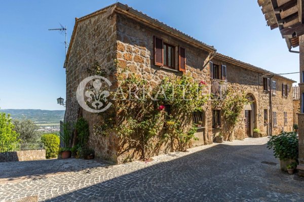 casale in vendita ad Orvieto in zona Rocca Ripesena