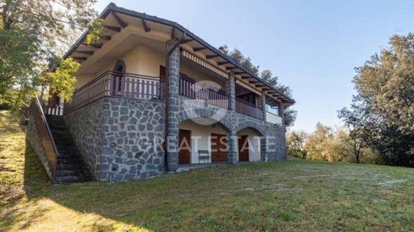 casa indipendente in vendita ad Orvieto in zona Corbara
