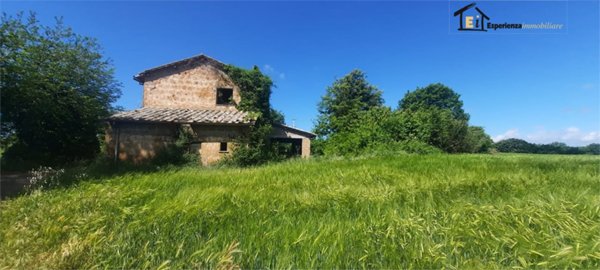casa indipendente in vendita ad Orvieto in zona Buon Viaggio