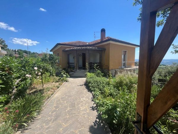 casa indipendente in vendita ad Orvieto
