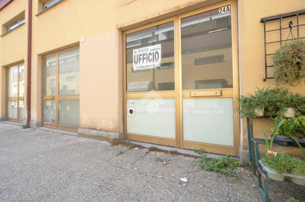 ufficio in vendita ad Orvieto in zona Ciconia