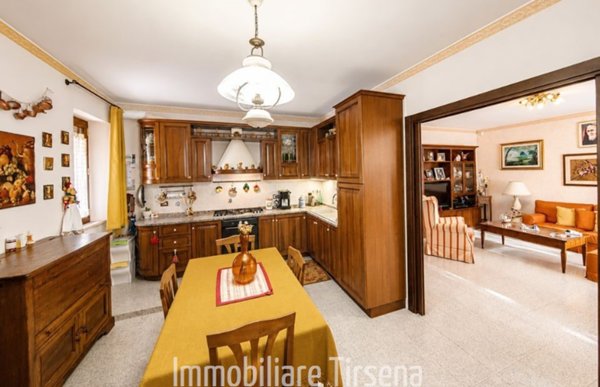casa indipendente in vendita ad Orvieto in zona Prodo