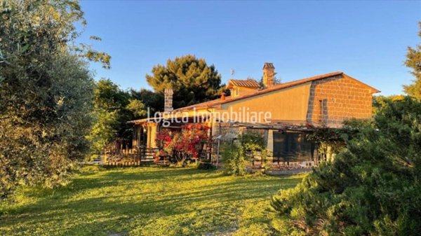 casa indipendente in vendita ad Orvieto in zona Bagni