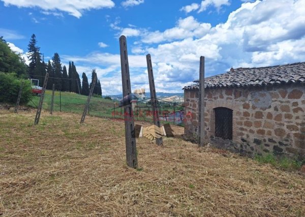 terreno edificabile in vendita ad Orvieto