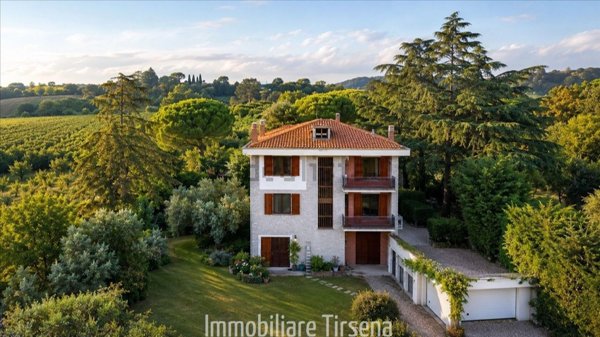 casa indipendente in vendita ad Orvieto in zona Buon Viaggio