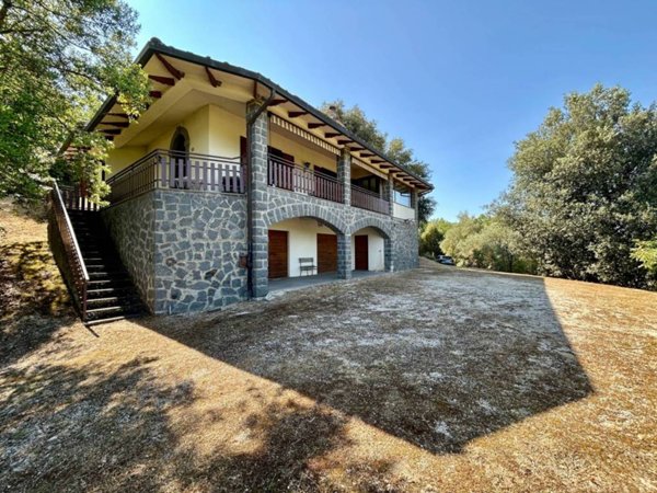 casa indipendente in vendita ad Orvieto in zona Botto