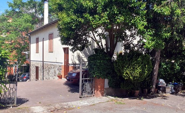 casa indipendente in vendita ad Orvieto in zona Sferracavallo