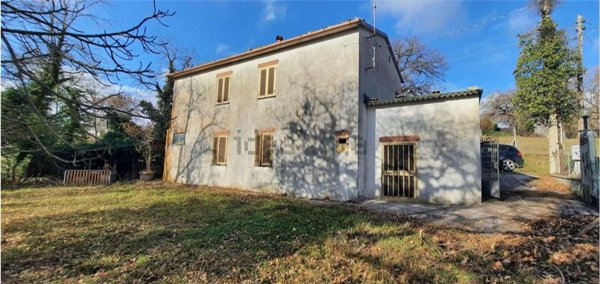 casale in vendita ad Orvieto