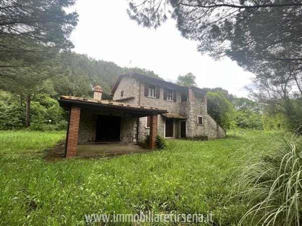casa indipendente in vendita ad Orvieto in zona Corbara
