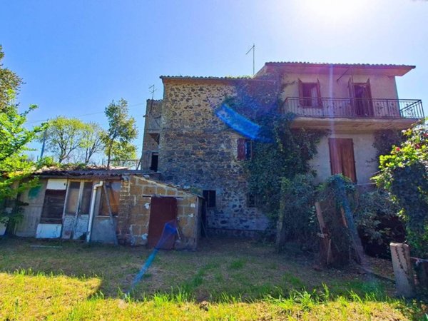 casa indipendente in vendita ad Orvieto in zona Canonica