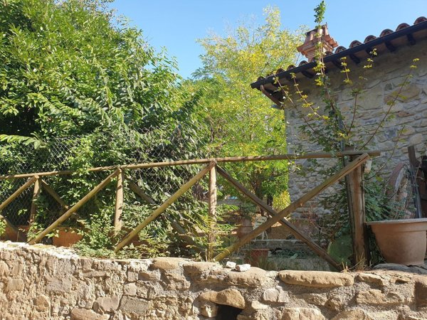 casa indipendente in vendita ad Orvieto in zona Bagni