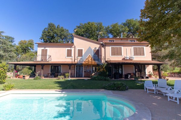 casa indipendente in vendita ad Otricoli