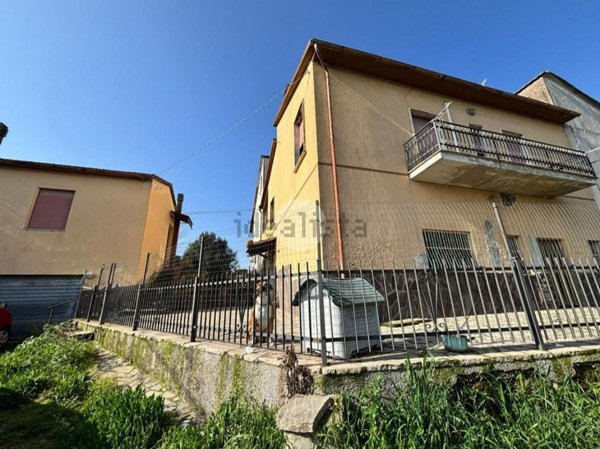 casa semindipendente in vendita ad Otricoli