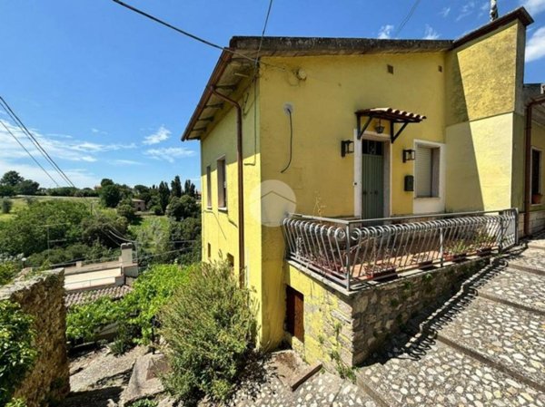 appartamento in vendita ad Otricoli in zona Poggio