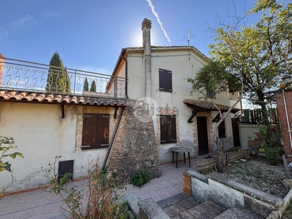 casa indipendente in vendita ad Otricoli