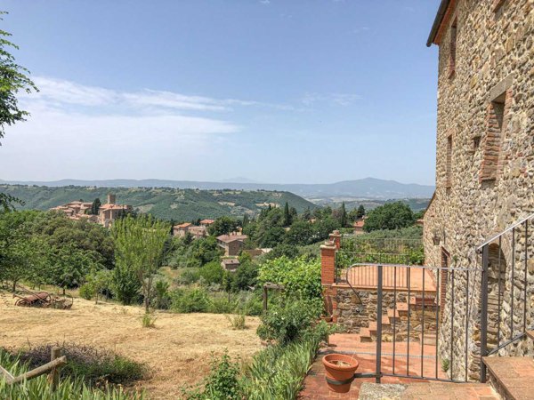 casa indipendente in vendita a Parrano