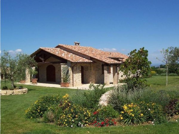 esavano in vendita a Parrano