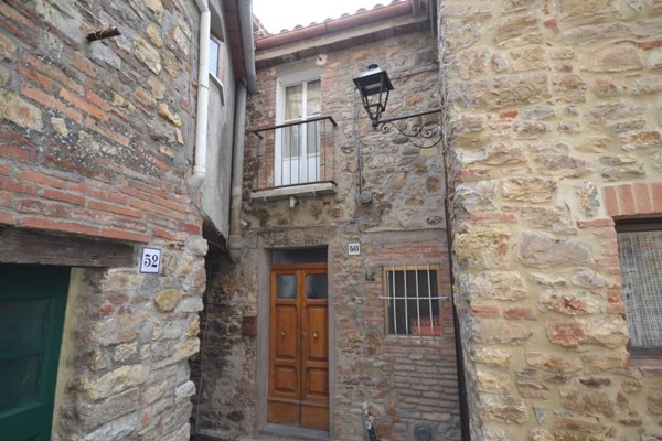 casa indipendente in vendita a Parrano