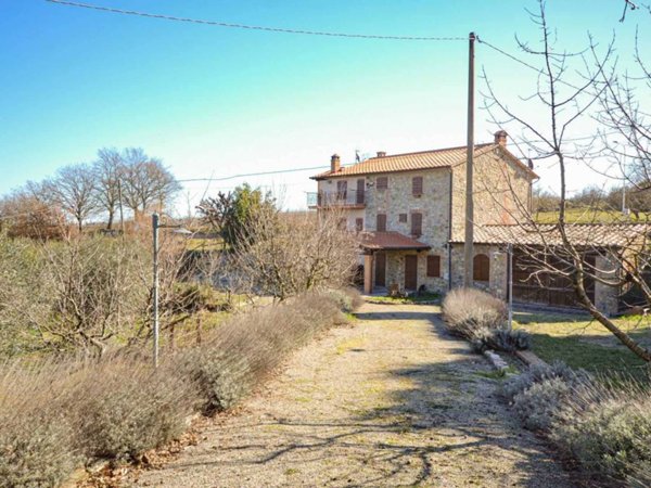 pentavano in vendita a Parrano