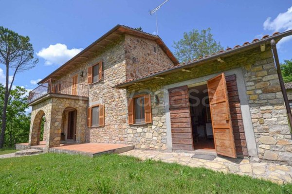 casa indipendente in vendita a Parrano