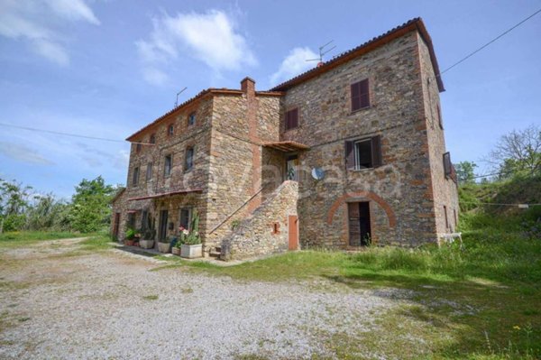 casa indipendente in vendita a Parrano