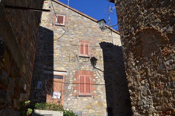 casa indipendente in vendita a Parrano
