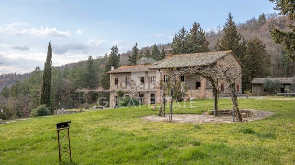 casale in vendita a Parrano