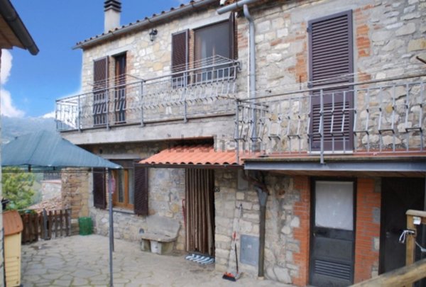 casa indipendente in vendita a Parrano in zona Cantone