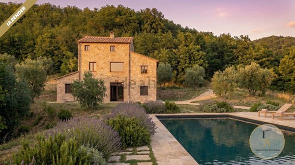 casa indipendente in vendita a Parrano