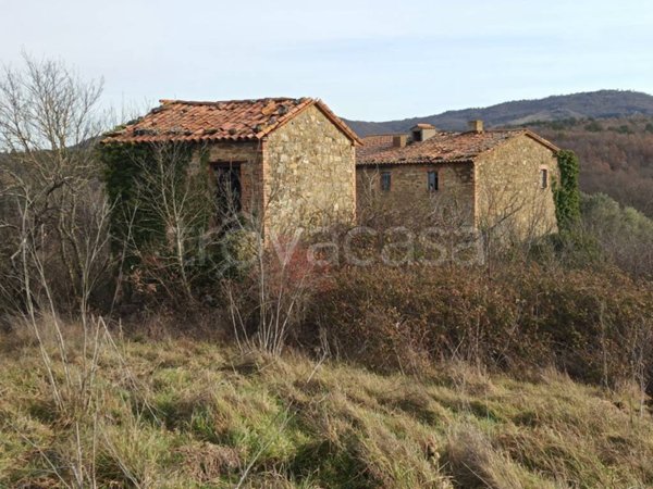 casa indipendente in vendita a Parrano