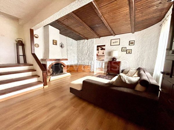 casa indipendente in vendita a Parrano