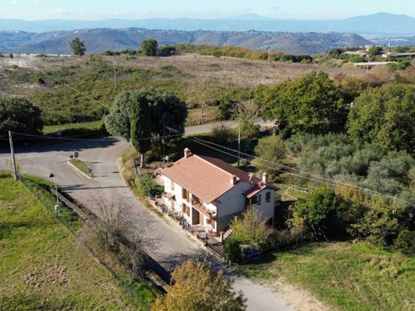 casa indipendente in vendita a Parrano