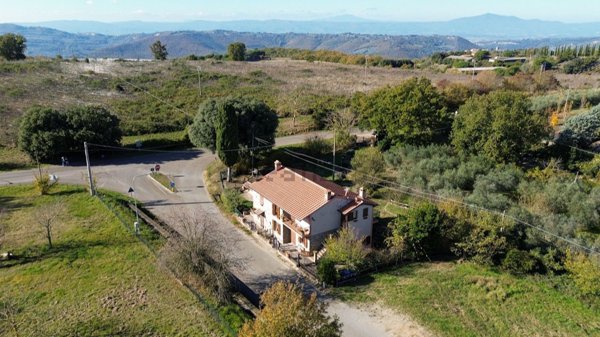 casale in vendita a Parrano