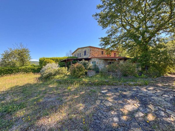 casa indipendente in vendita a Parrano