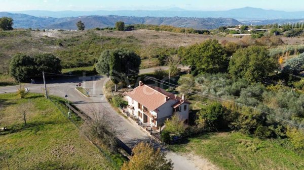 casale in vendita a Parrano