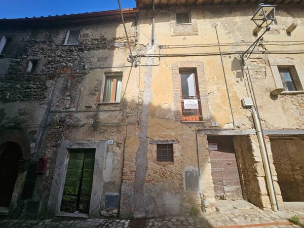 appartamento in vendita a Penna in Teverina