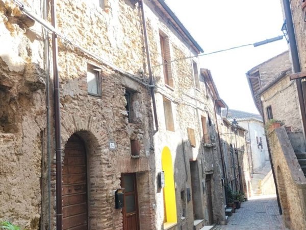 casa indipendente in vendita a Penna in Teverina