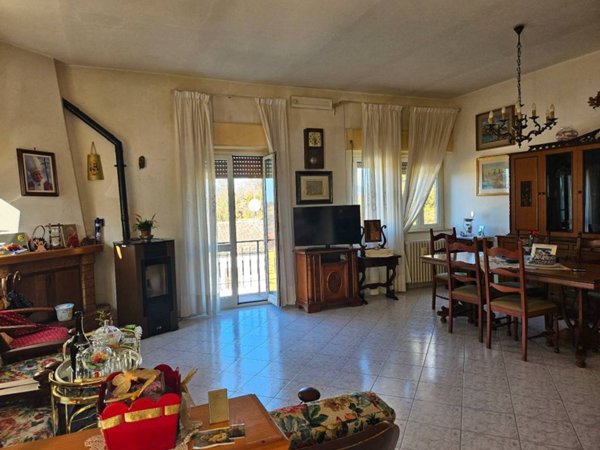casa indipendente in vendita a Penna in Teverina