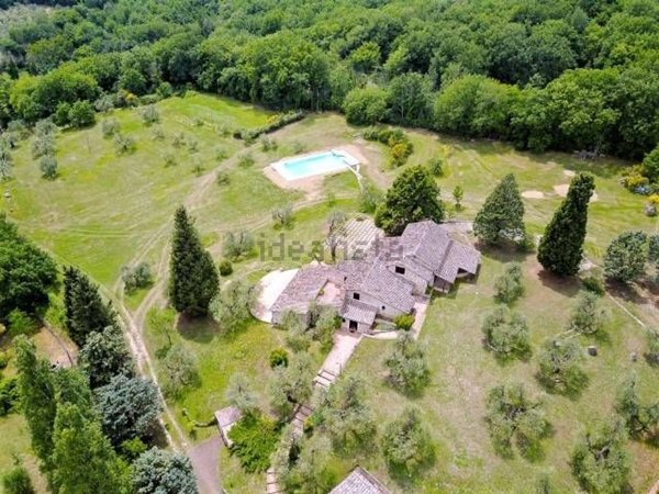 casa indipendente in vendita a Penna in Teverina