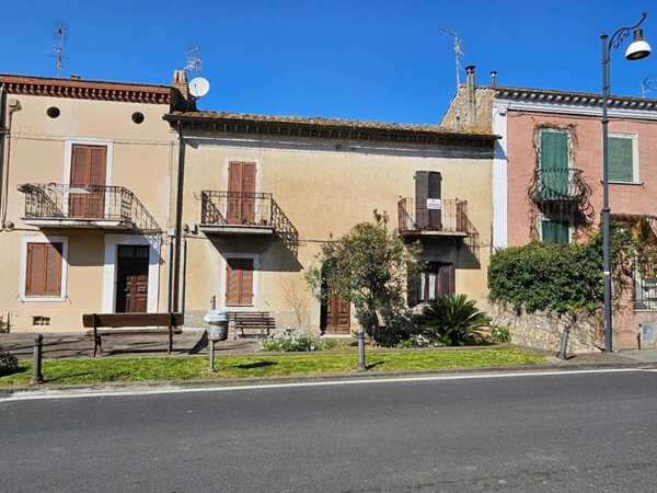 appartamento in vendita a Penna in Teverina