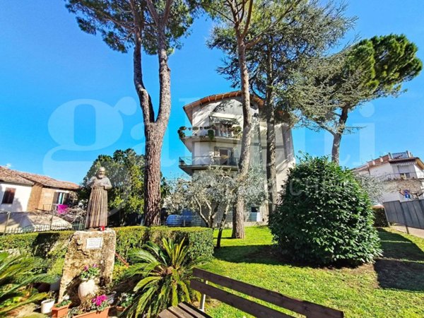 appartamento in vendita a Penna in Teverina