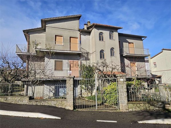 casa indipendente in vendita a Penna in Teverina