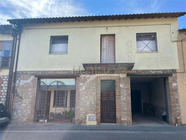appartamento in vendita a Penna in Teverina