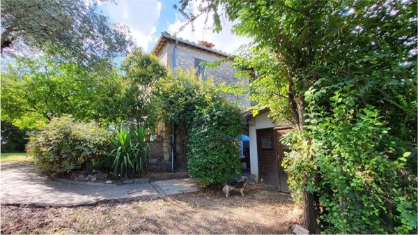 casa indipendente in vendita a Penna in Teverina